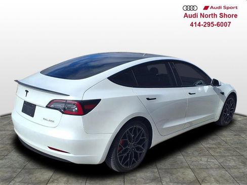 Used 2022 Tesla Model 3 Performance image 2