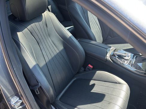 Used 2017 Mercedes-Benz E 300 4MATIC image 22