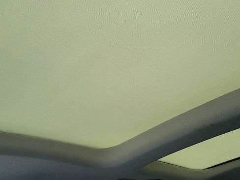 Used 2019 Mercedes-Benz GLC 300 w/ Premium Package image 27