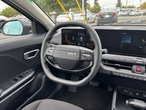 Used 2026 Kia K4 FWD image 34