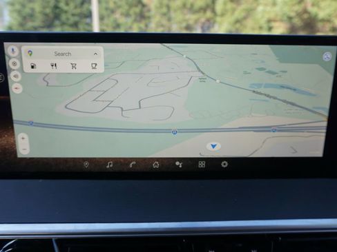 Used 2025 INFINITI QX80 Sensory image 10