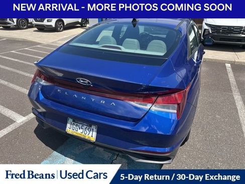 Certified 2022 Hyundai Elantra SEL FWD image 9