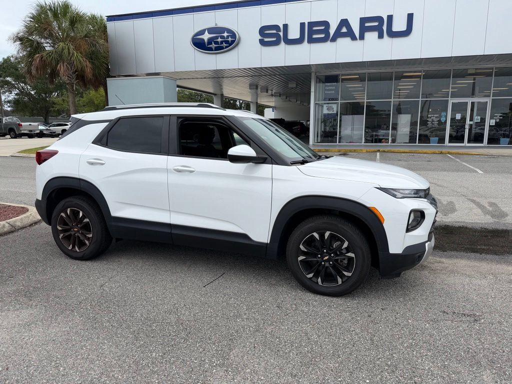 Used 2021 Chevrolet TrailBlazer LT w/ Convenience Package FWD image 1