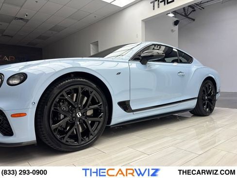 Used 2024 Bentley Continental GT V8 image 14