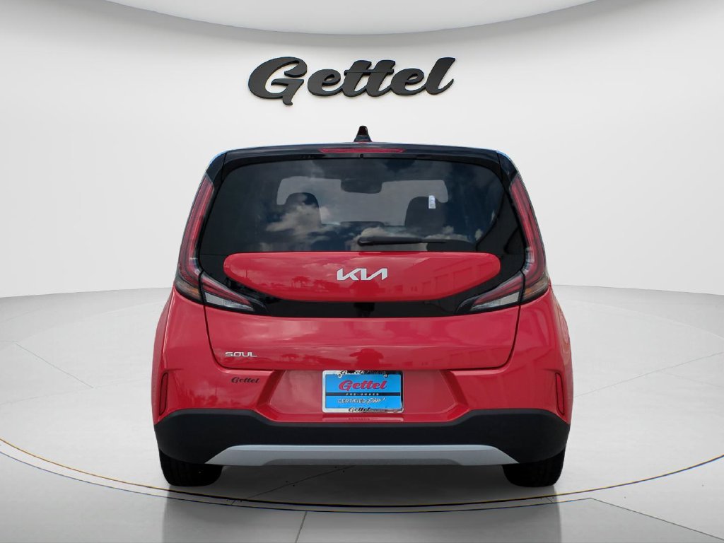 Used 2024 Kia Soul LX w/ Option Group 015 FWD image 6