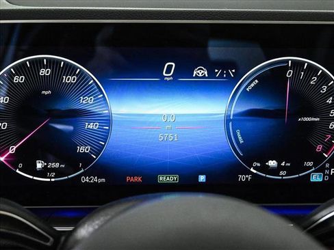 Used 2025 Mercedes-Benz GLE 450e 4MATIC image 11