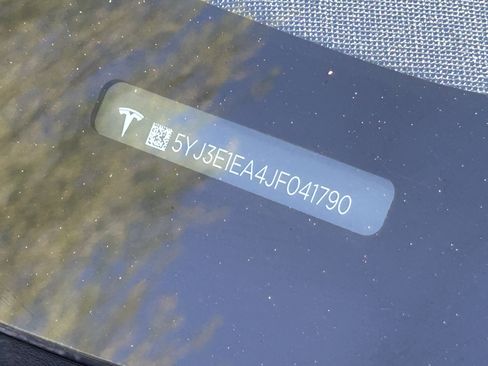 Used 2018 Tesla Model 3 Long Range RWD image 31