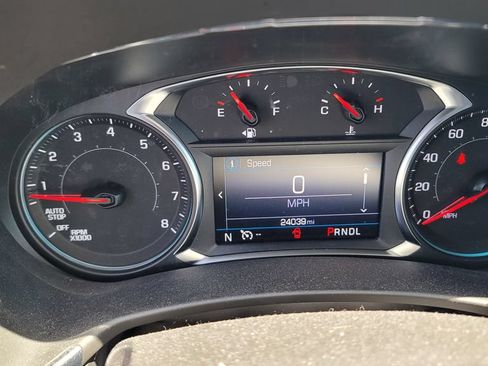 Used 2023 Chevrolet Equinox LT FWD image 9