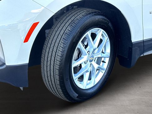 Used 2024 Chevrolet Equinox LT image 24