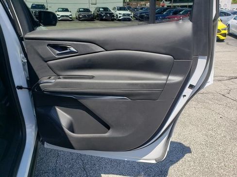 Used 2024 Chevrolet Traverse LT w/ Midnight/Sport Edition FWD image 21