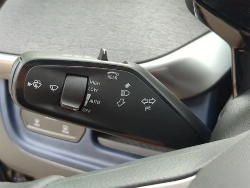 New 2025 Volkswagen ID. Buzz Pro S image 25