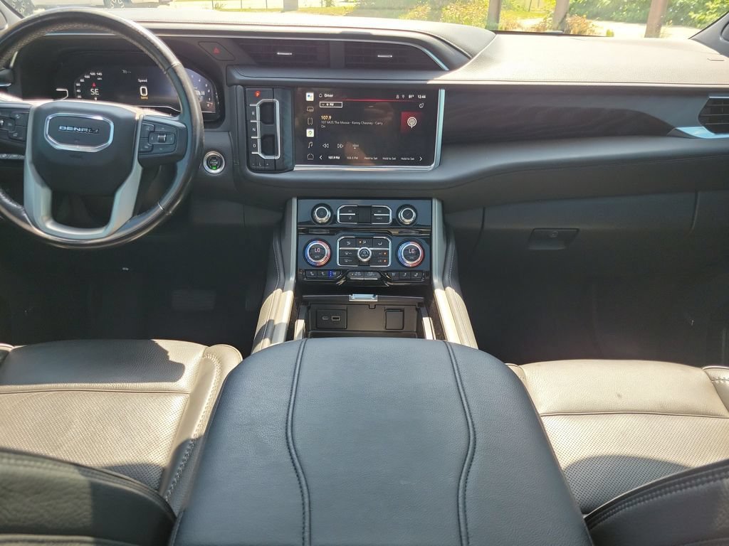 Used 2022 GMC Yukon XL Denali w/ Max Trailering Package AWD/4WD image 14