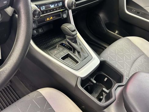 Used 2024 Toyota RAV4 XLE FWD image 21