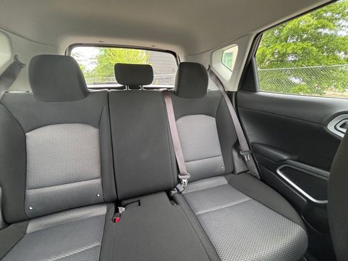Used 2025 Kia Soul LX w/ LX Technology Package FWD image 35