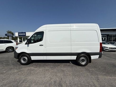 New 2025 Mercedes-Benz Sprinter 2500 image 2