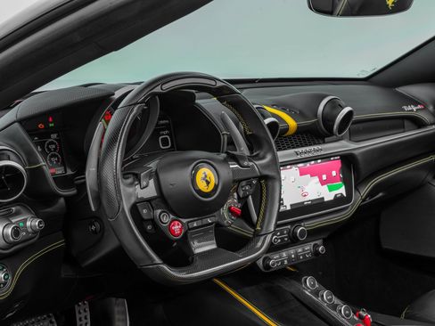 Certified 2023 Ferrari Portofino M image 4
