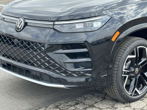 New 2026 Volkswagen Tiguan SEL R-Line image 6