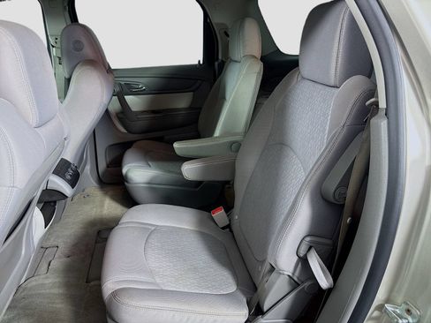 Used 2013 GMC Acadia SLE FWD image 23