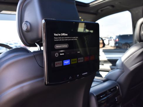 Used 2024 Jeep Wagoneer Series II w/ Convenience Group I image 32