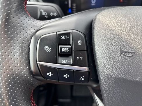 Used 2024 Ford Escape ST-Line w/ Tech Pack #1 AWD/4WD image 19