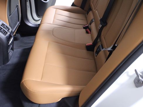 Used 2023 BMW X4 xDrive30i w/ Parking Assistance Package image 13