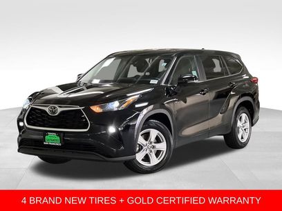 Used 2023 Toyota Highlander LE