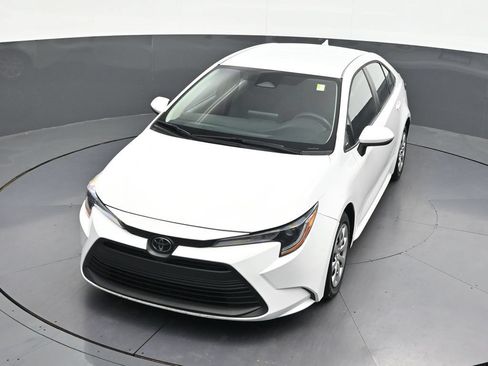 Used 2023 Toyota Corolla LE FWD image 27