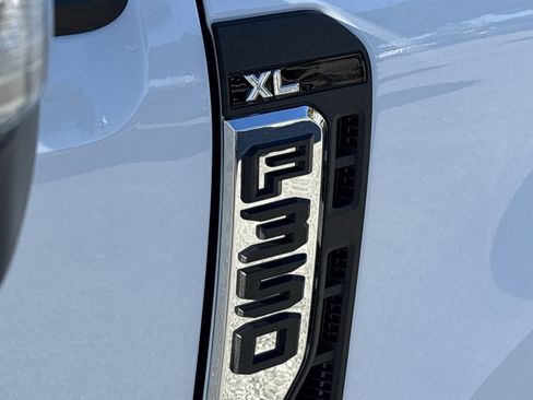 Used 2024 Ford F350 XL w/ 360-Degree Camera Package image 8