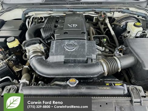 Used 2011 Nissan Pathfinder SV AWD/4WD image 29