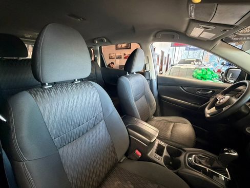 Used 2018 Nissan Rogue S image 36
