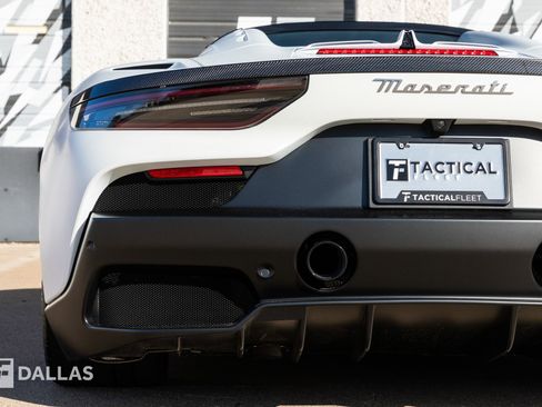 Used 2024 Maserati MC20 Cielo image 17