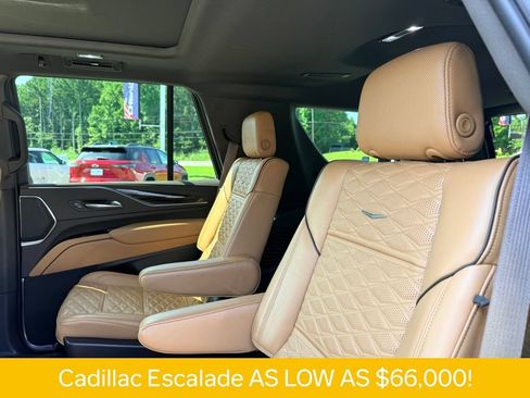 Used 2022 Cadillac Escalade Premium Luxury AWD/4WD image 19