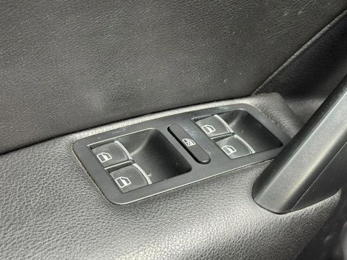 Used 2013 Volkswagen Passat 2.5 SEL Premium image 23