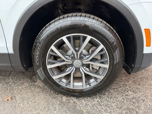 Used 2018 Volkswagen Tiguan SE image 21