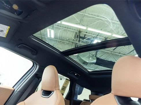 Used 2025 MINI Cooper Countryman SE w/ Comfort Package Max image 14