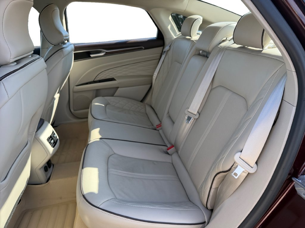 Used 2017 Ford Fusion Platinum AWD/4WD image 13
