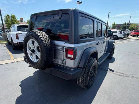 Used 2019 Jeep Wrangler Unlimited Sport S AWD/4WD image 4