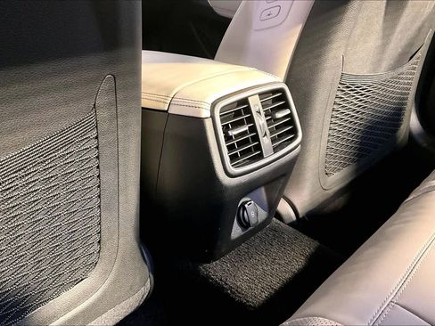 Used 2023 Genesis G70 3.3T w/ Sport Prestige Package image 34