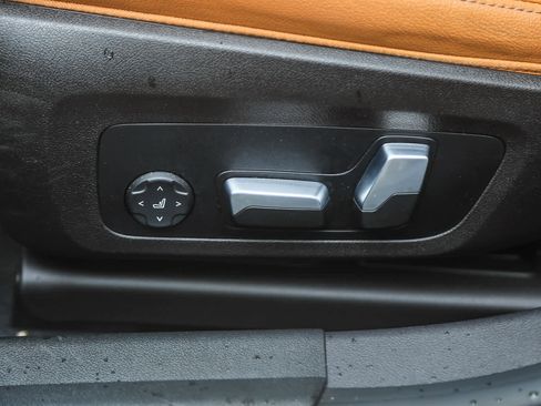 Certified 2023 BMW 330i Sedan w/ Driving Assistance Package image 20