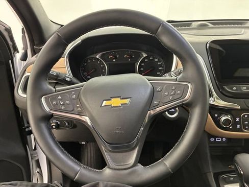 Used 2024 Chevrolet Equinox Premier image 22