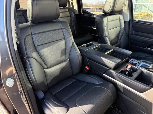 Used 2023 Toyota Tundra Limited image 11
