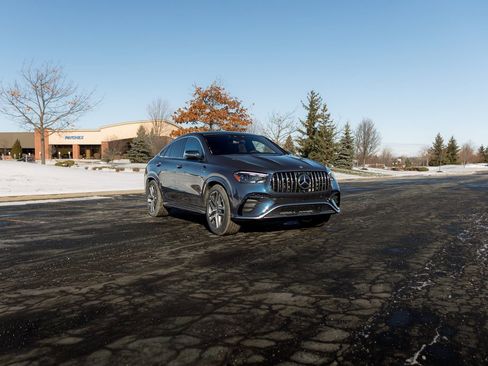 New 2026 Mercedes-Benz GLE 53 AMG 4MATIC Coupe image 9