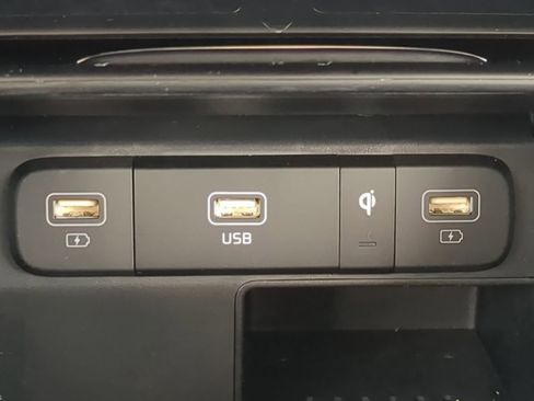 Certified 2023 Kia Sorento S w/ Panoramic Sunroof Package FWD image 26