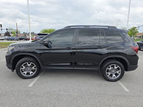 Certified 2023 Honda Passport TrailSport image 17