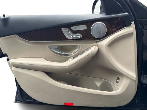 Used 2016 Mercedes-Benz C 300 4MATIC Sedan image 23