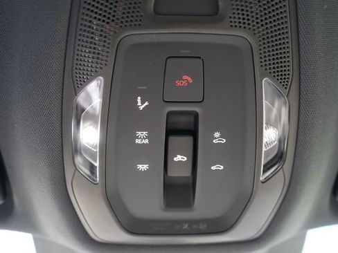 Used 2025 Audi SQ5 Premium Plus AWD/4WD image 18