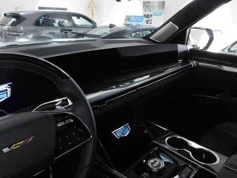 Used 2026 Cadillac Escalade V AWD/4WD image 77