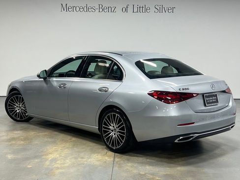 Used 2022 Mercedes-Benz C 300 4MATIC Sedan image 3