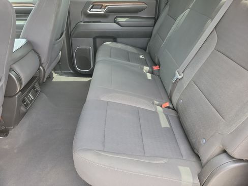 Used 2024 Chevrolet Silverado 2500 LT AWD/4WD image 12