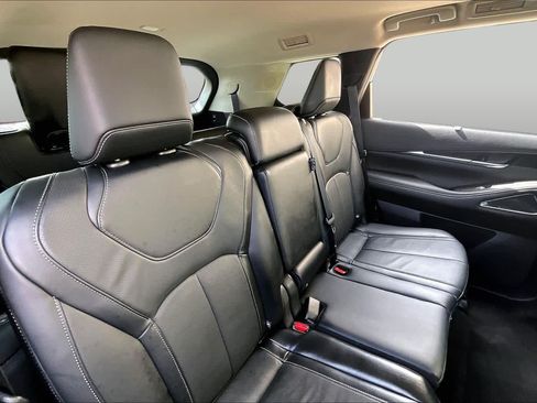 Used 2023 INFINITI QX60 Sensory w/ Vision Package AWD/4WD image 18